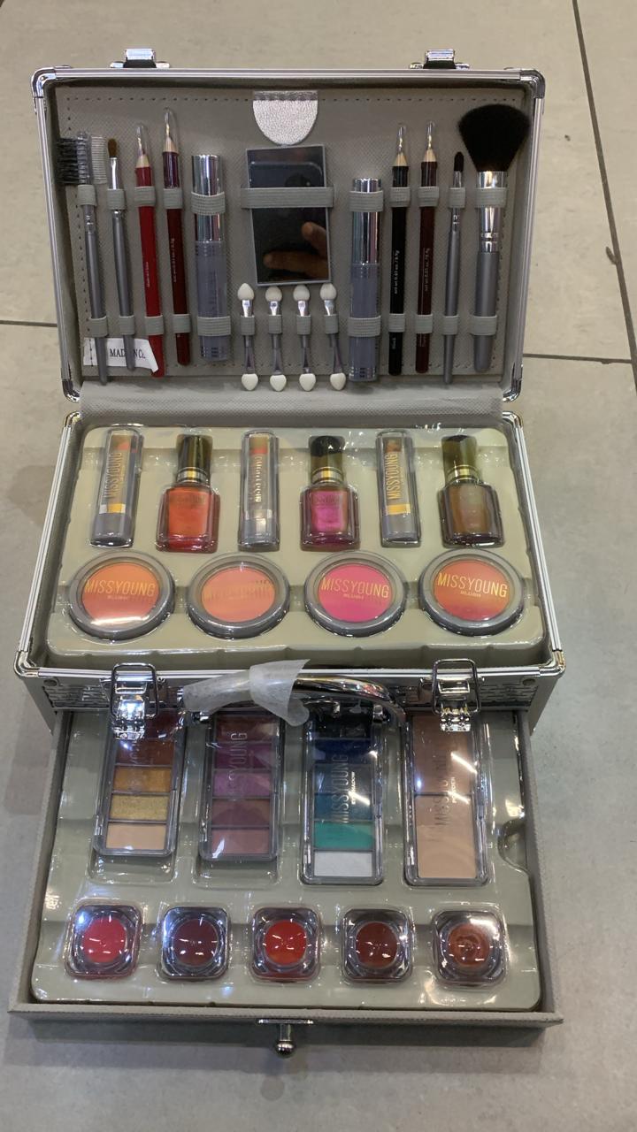 Miss Young Professional Makeup Kit