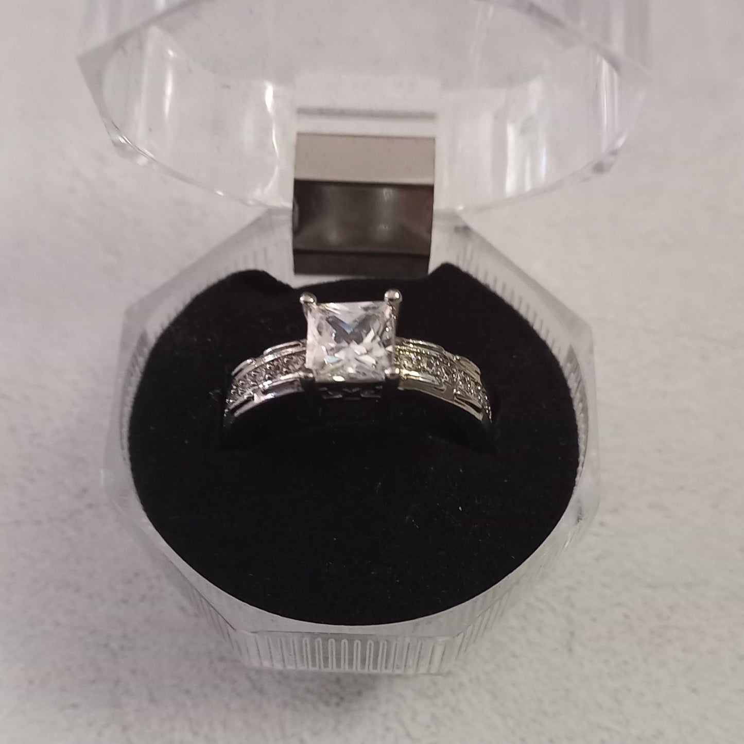 Classic 1.9ct 4 Prong Cr. Diamond Ring - Size 7 / 8
