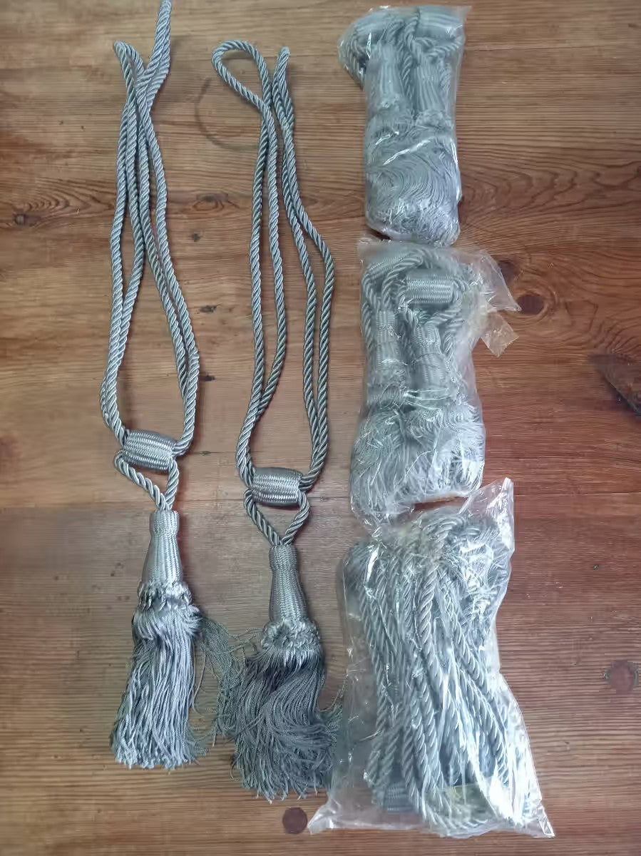 2 x Elegant Curtain & Drapery Tassel Tiebacks
