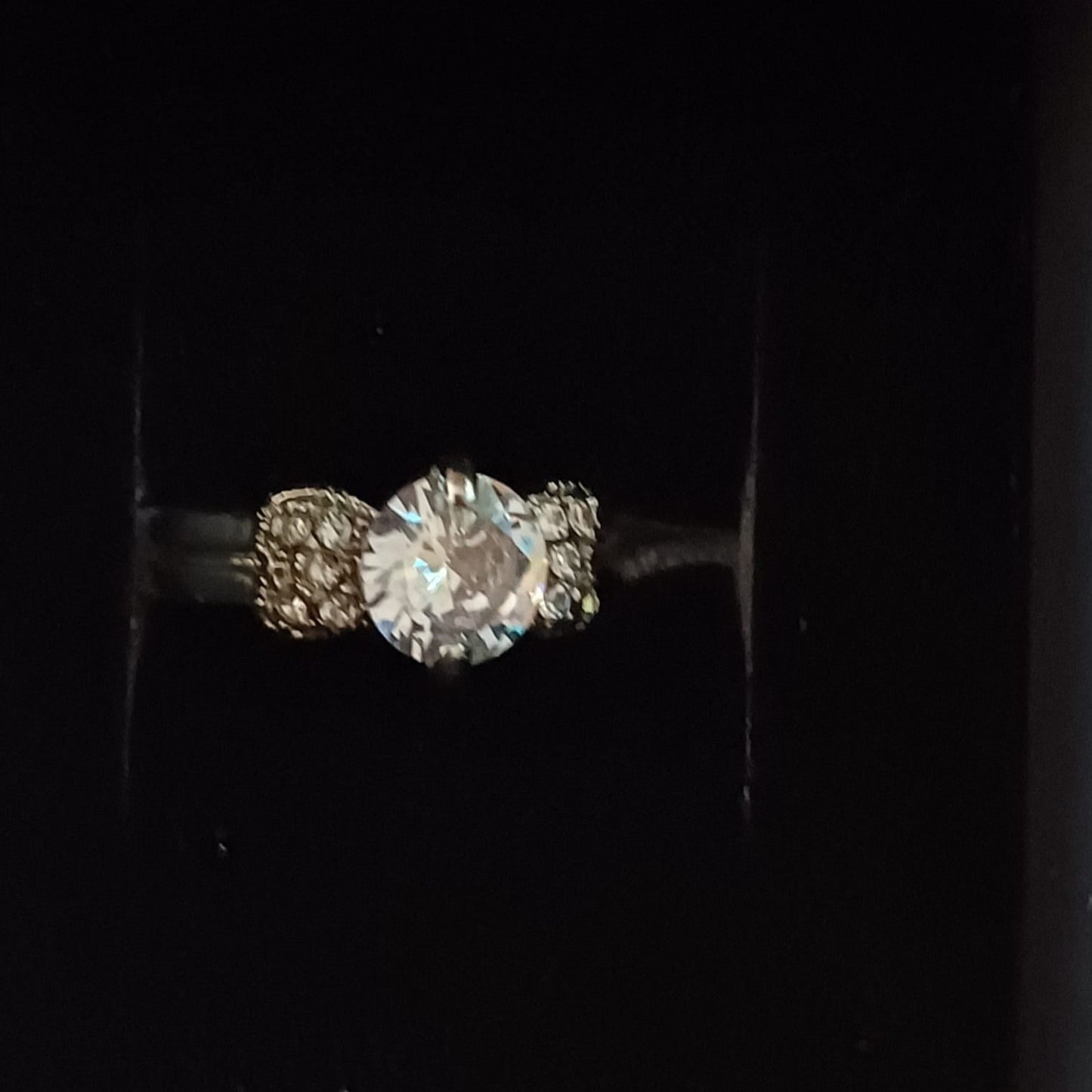 Silver Crystal Ring - Size 7.5